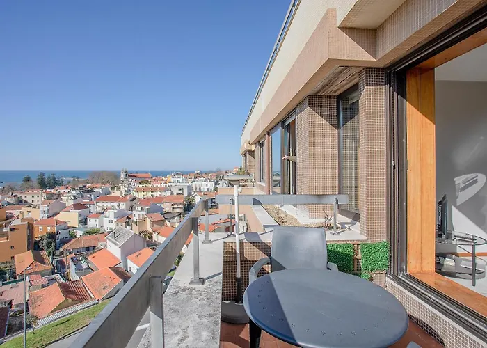 Liiiving In Porto | Sea & River View