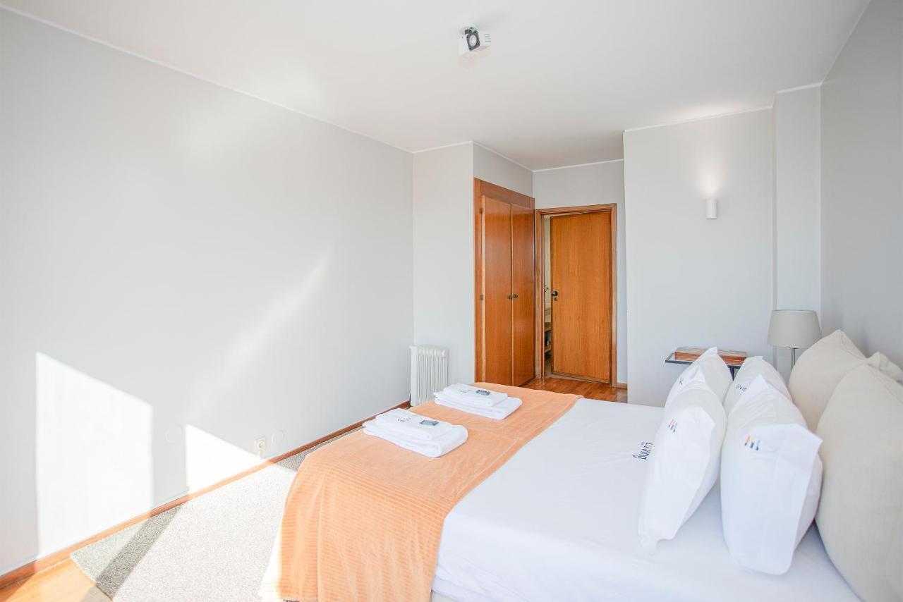 Liiiving In | Sea & River View Apartamento Porto